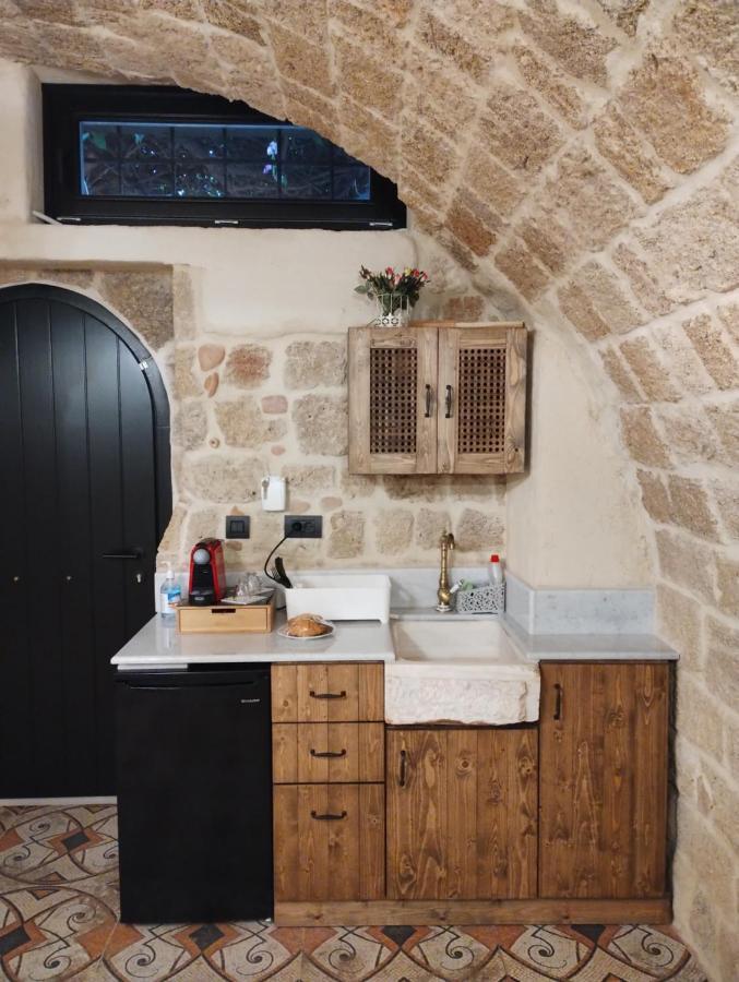 Stone Cave Suite Rhodes City 外观 照片